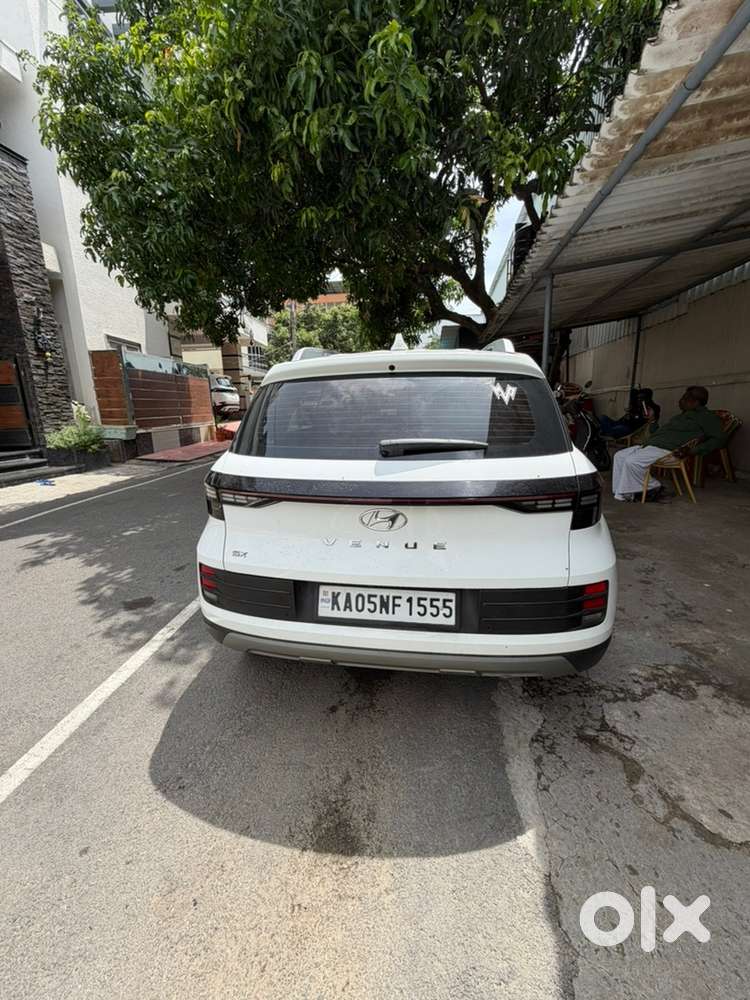 Hyundai Venue 2022 60000 Km Driven