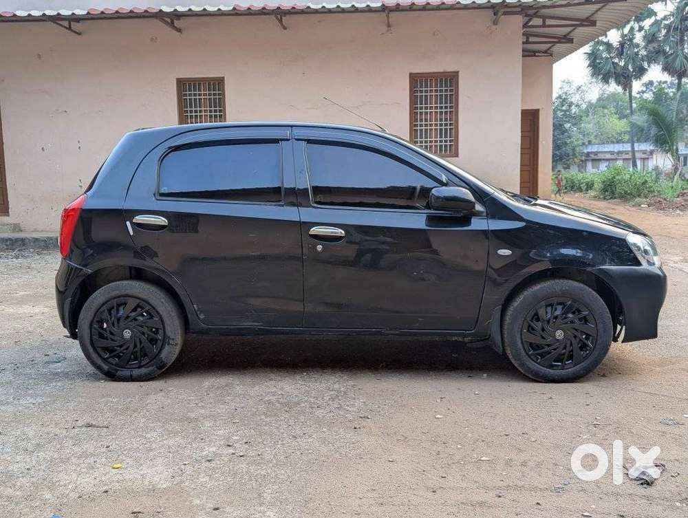 Toyota Etios Liva G, 2012, Petrol