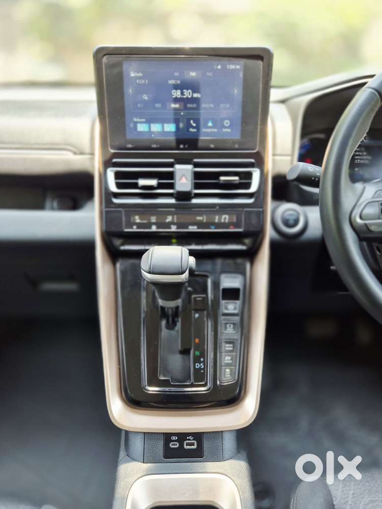Maruti Suzuki Invicto Zeta Plus 7str, 2024, Petrol