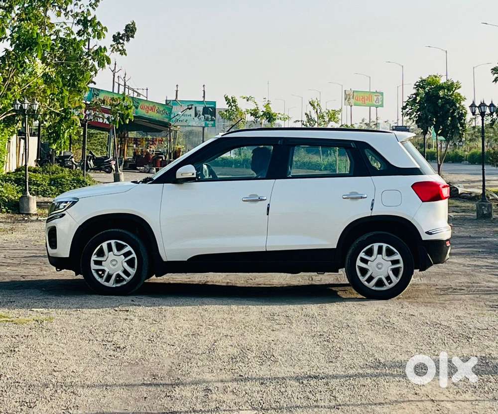 Maruti Suzuki Brezza 1.5 Lxi Smart Hybrid, 2021, Petrol