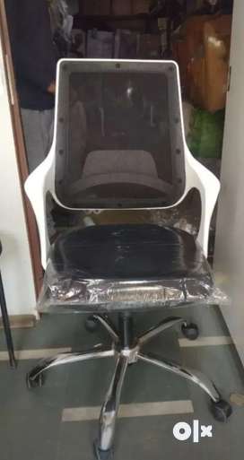 Office Chair For Used Furniture for sale in Mira Road East OLX