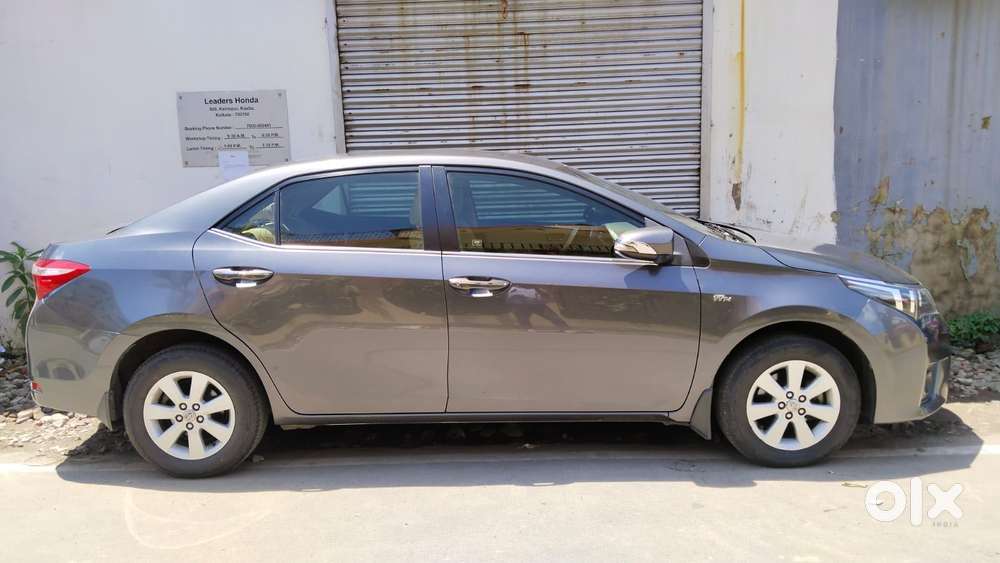 Toyota Corolla Altis 2013-2017 G At, 2015, Petrol