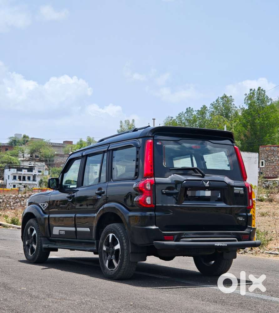 Mahindra Scorpio Classic 2.2 S 11 Mt 7 Cc, 2023, Diesel