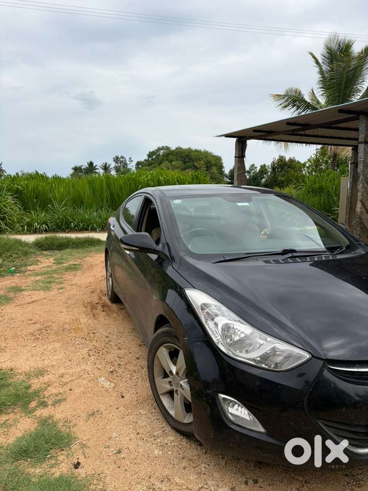 Hyundai Elantra Manual Car 2014