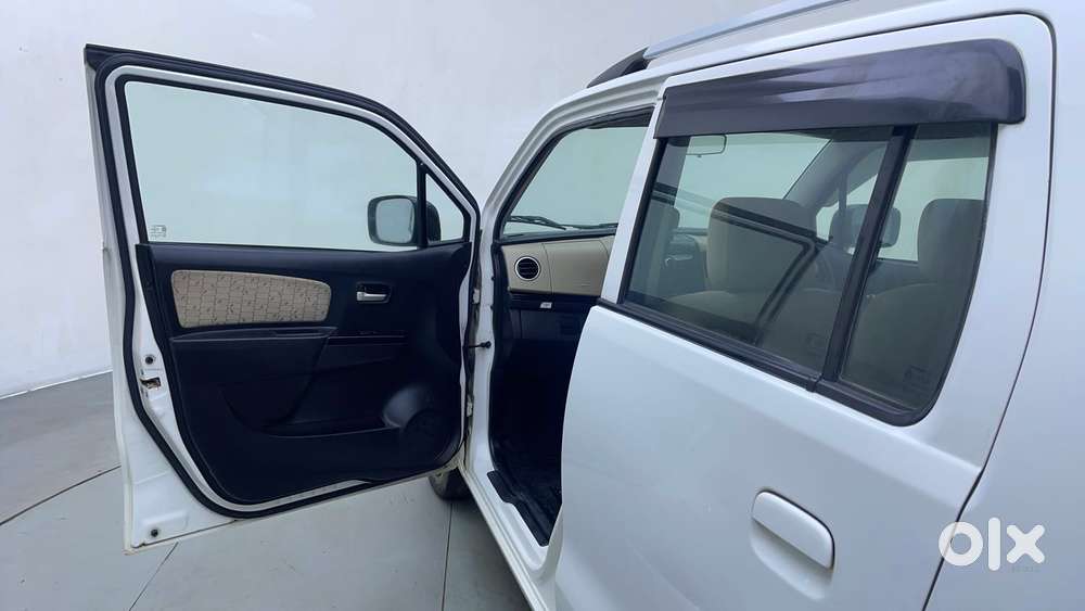 Maruti Suzuki Wagon R 1.0 Vxi (o) Amt, 2018, Petrol