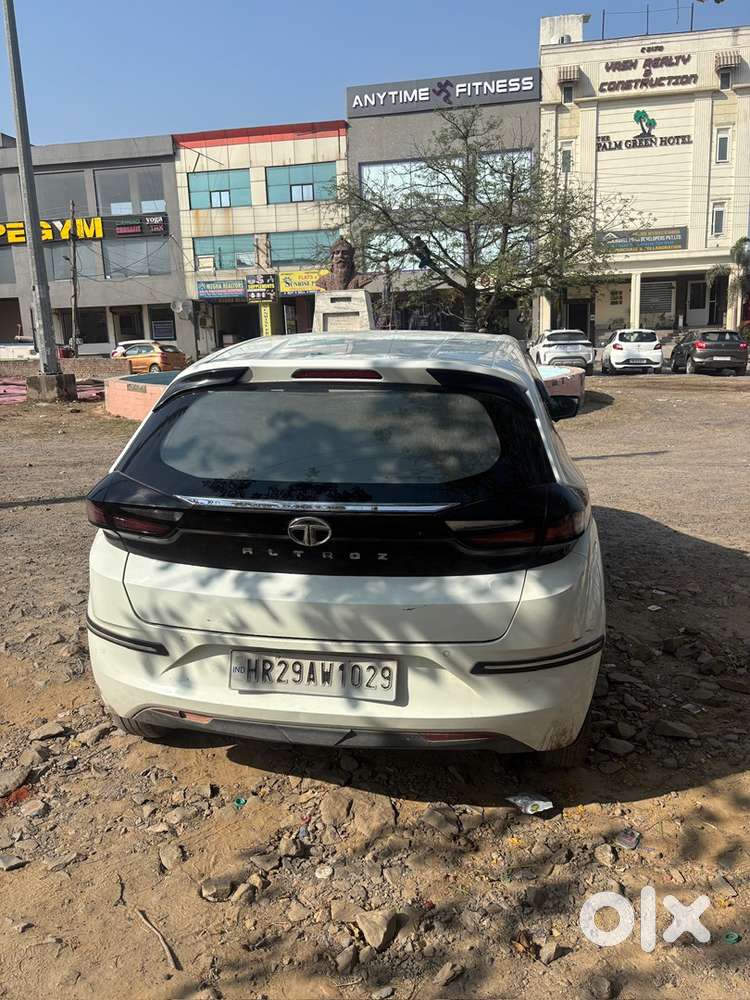 Tata Altroz 1.2 Xe 2020