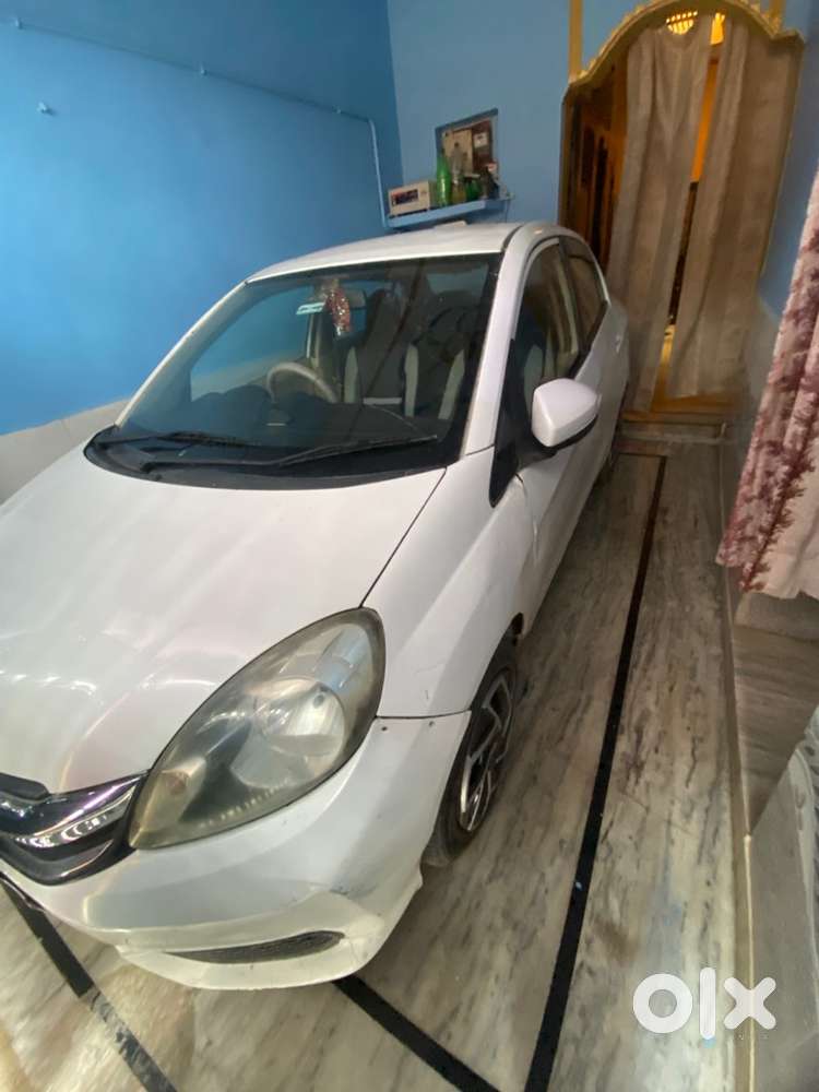 Honda Amaze Petrol +cng 2015 Model All Ok Car
