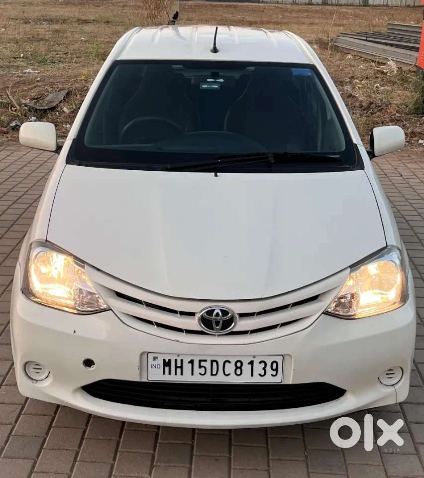 Toyota Etios Liva 1.2 G, 2012, Petrol