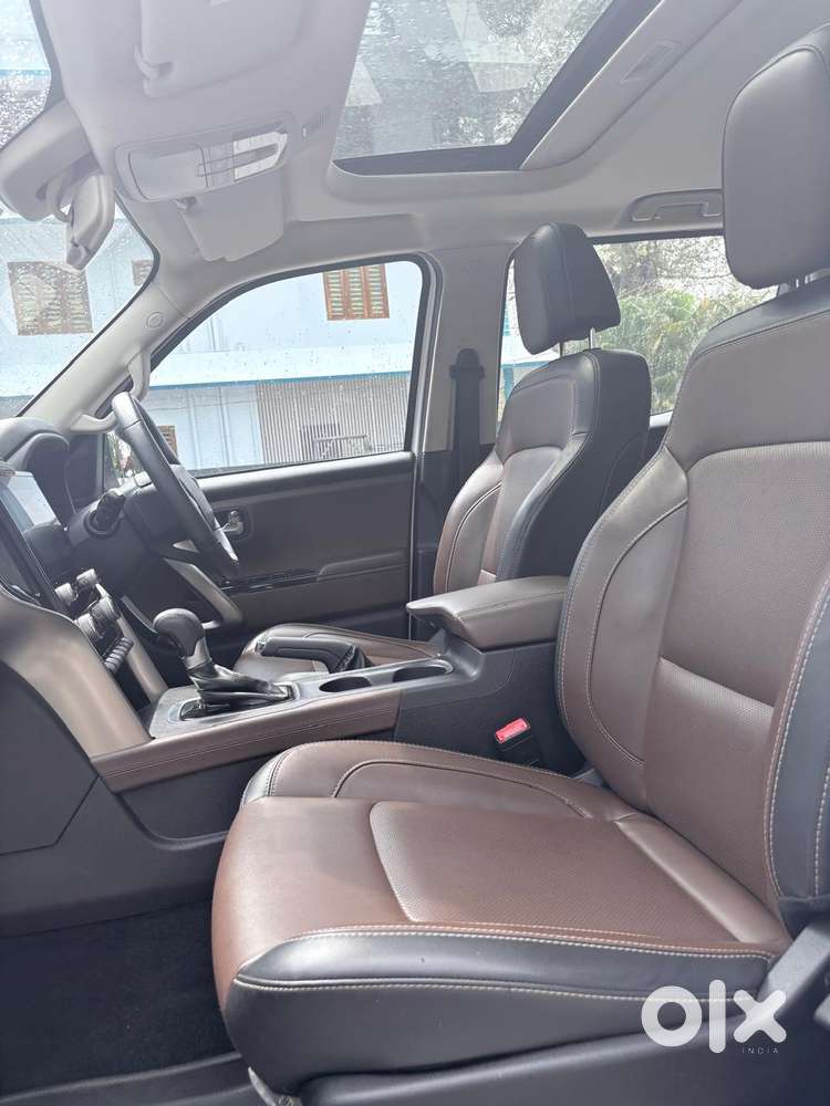 Mahindra Scorpio N Z8 Petrol At 7 Str, 2023, Petrol