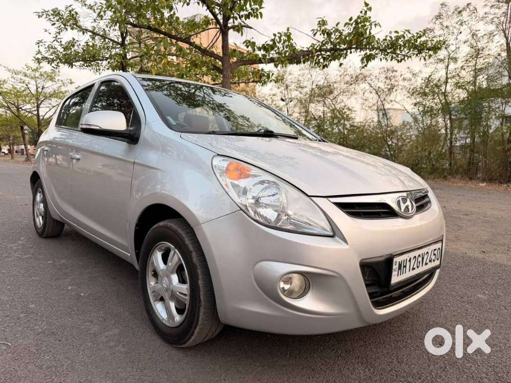 Hyundai I20 1.4 Asta (at), 2011, Petrol
