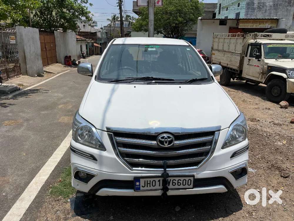 Toyota Innova 2016 Diesel 174000 Km Driven