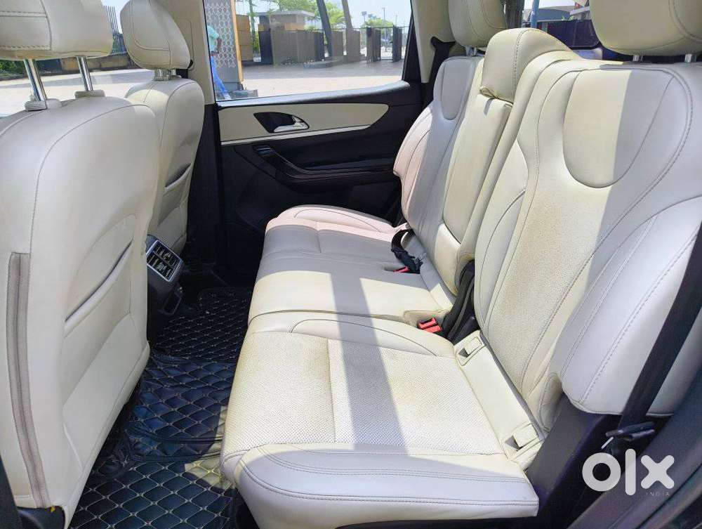 Mahindra Xuv700 2.2 Ax 7 Diesel Mt Str, 2023, Diesel