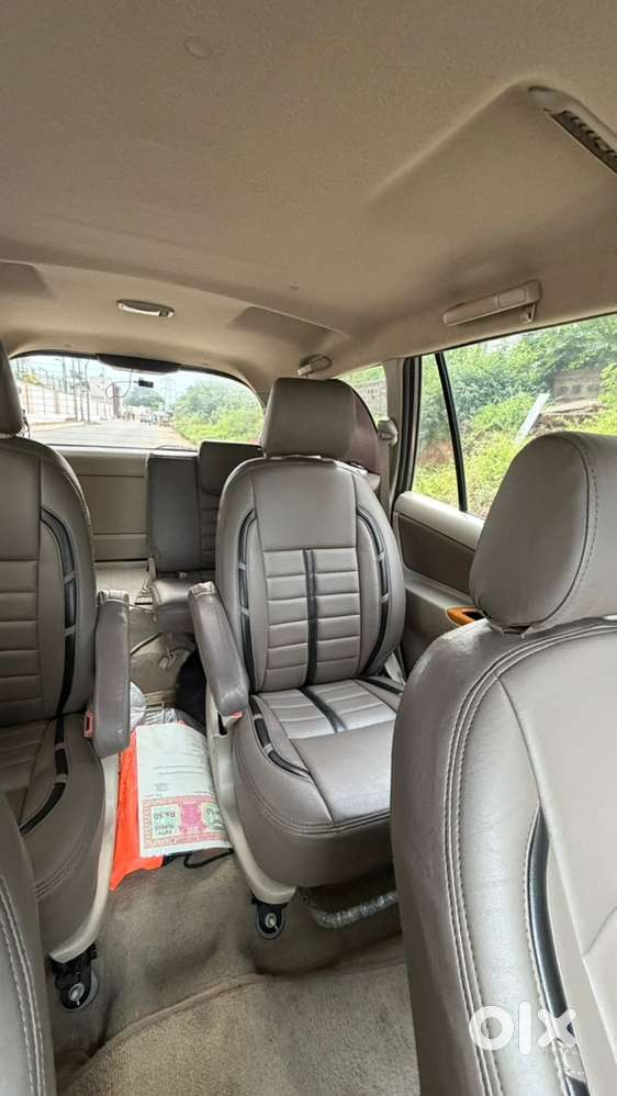 Toyota Innova Diesel 7 2010