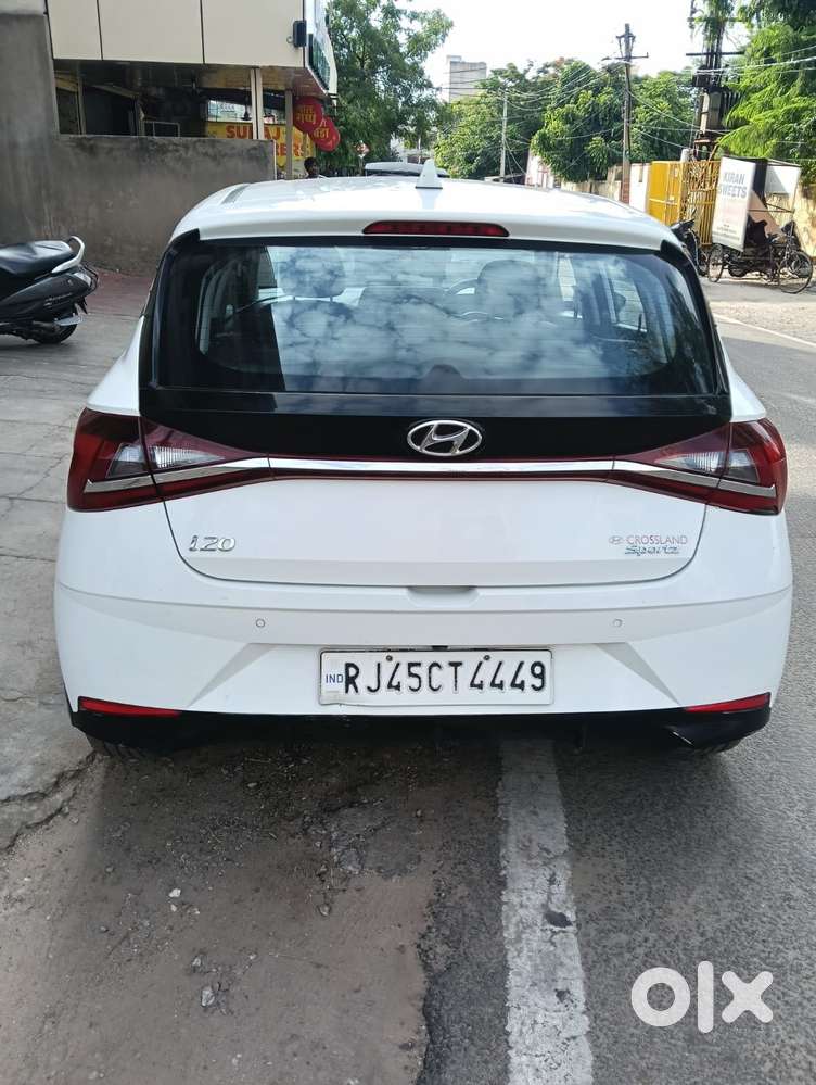 Hyundai I20 Sportz 1.2 Ivt, 2022, Petrol