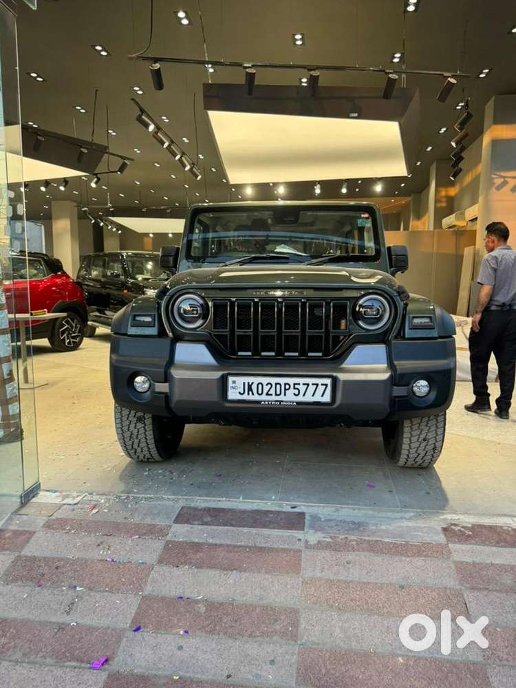 Brand New Thar Rox 4/4 Ax 7 L Top Model