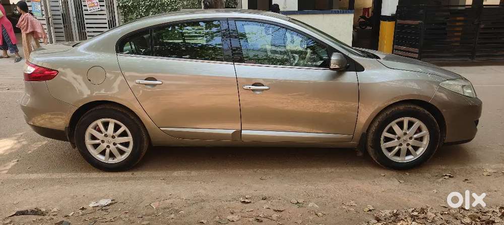 Renault Fluence 2012 Petrol 65000 Km Driven