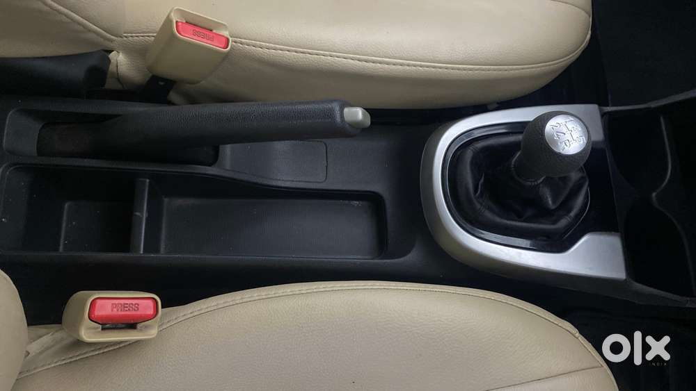 Honda Jazz 1.2 V I Vtec, 2016, Petrol