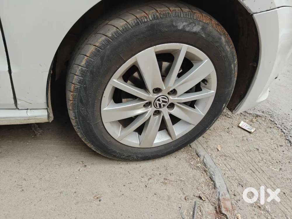 Volkswagen Polo 2015 Petrol