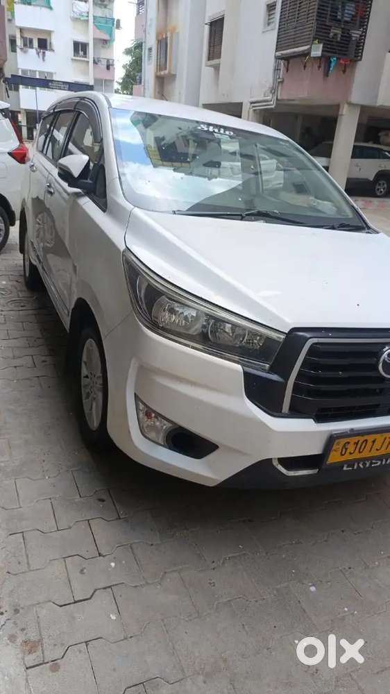 Toyota Innova Crysta G 8 2019