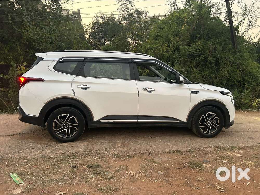 Kia Carens Luxury (o)1.5 Diesel At 7 Str, 2023, Diesel