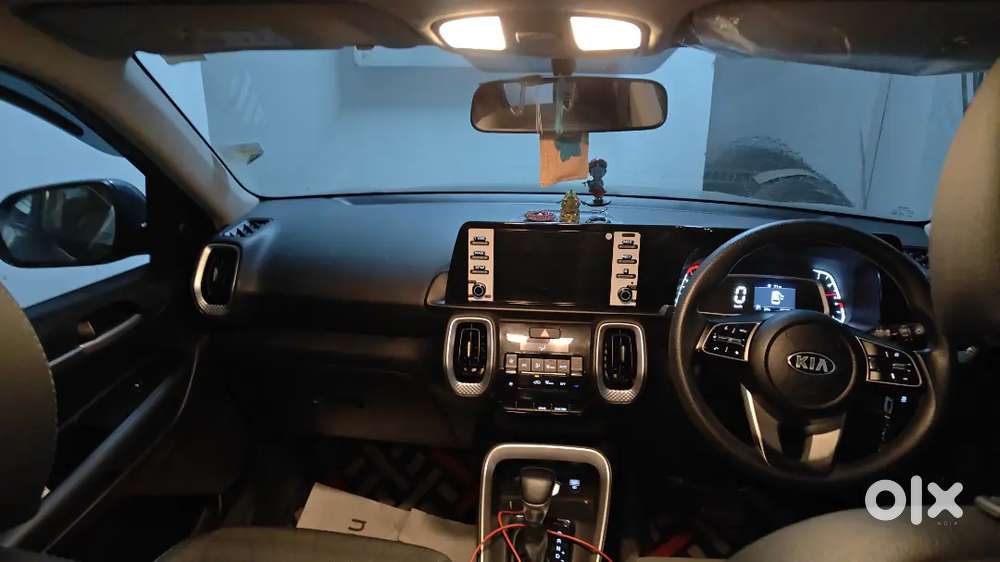 Kia Sonet 2020 Petrol 47000 Km Driven Excellent Condition