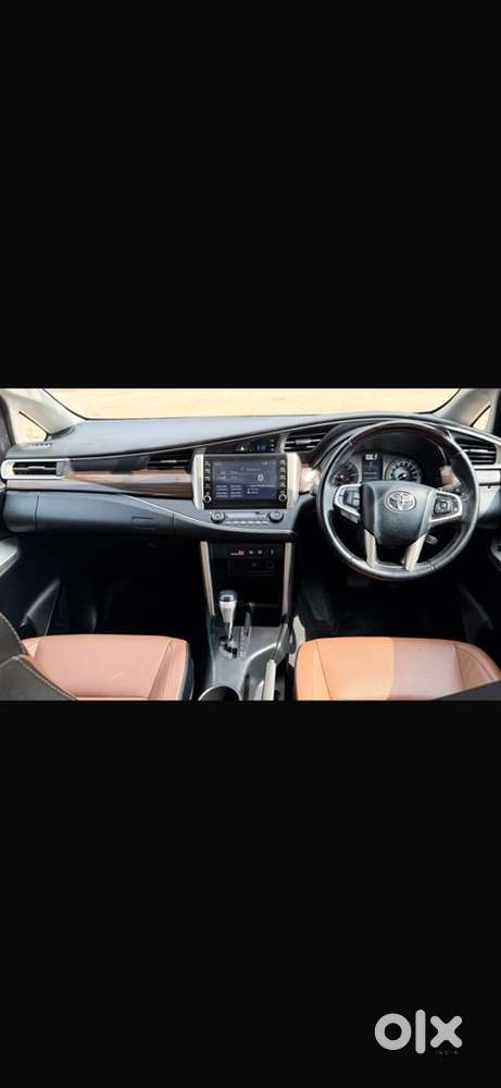Toyota Innova Crysta 2022