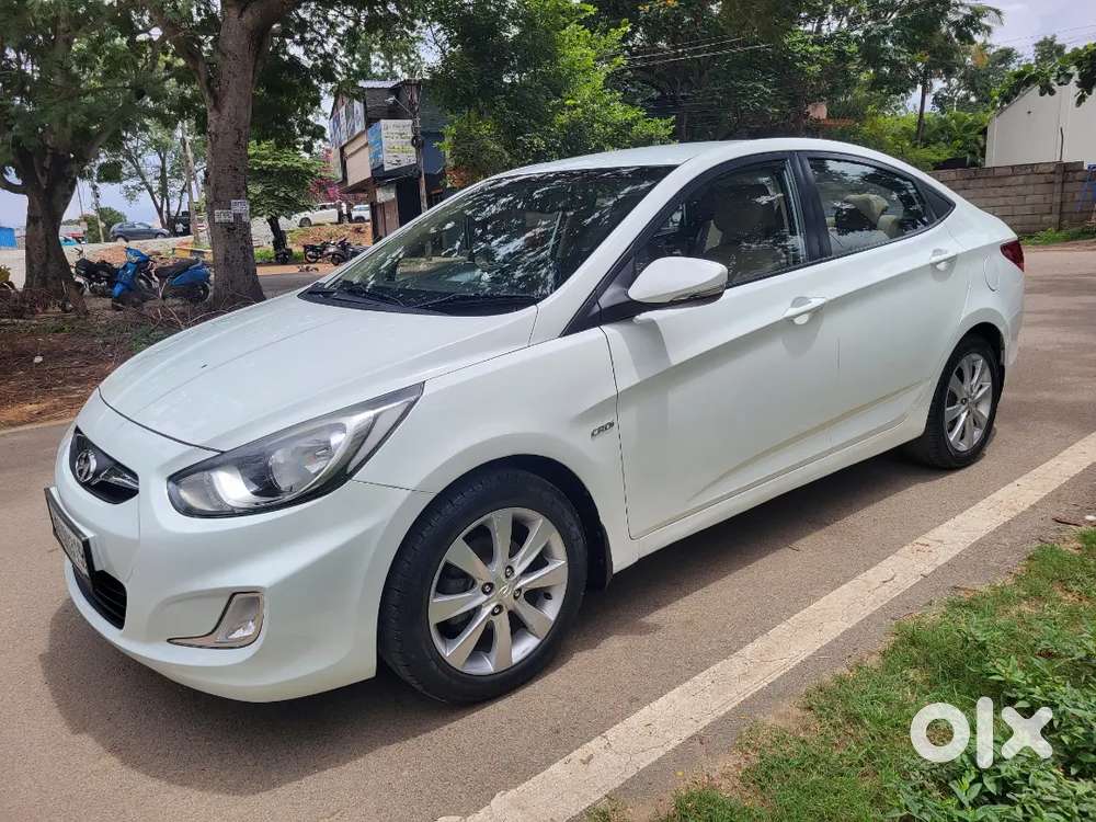 Hyundai Verna 2012 Diesel Manual