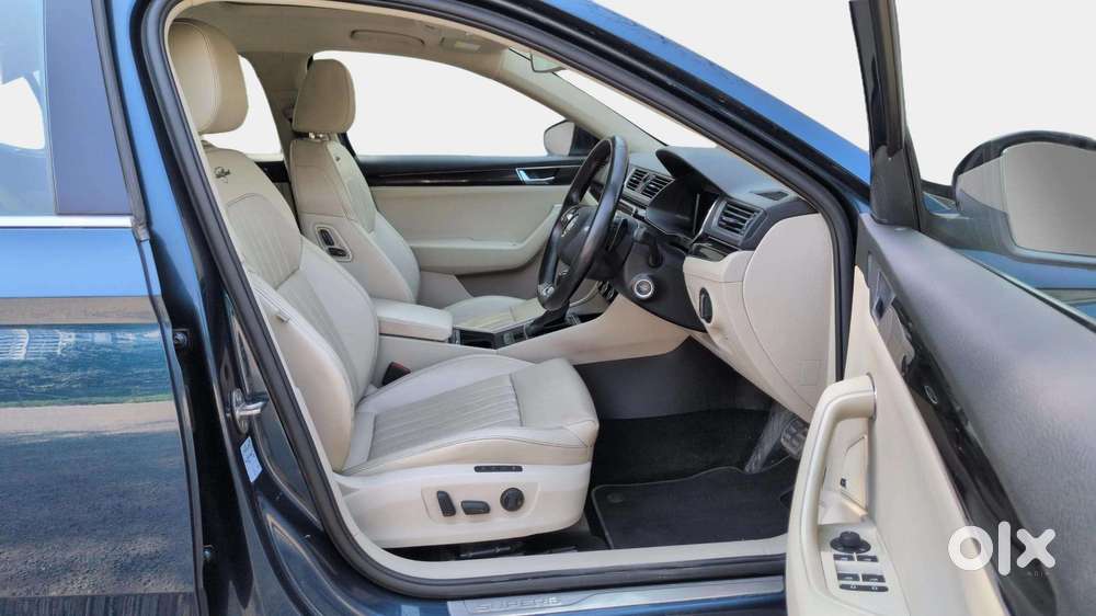 Skoda Superb 2.0 L&k Tsi At, 2020, Petrol