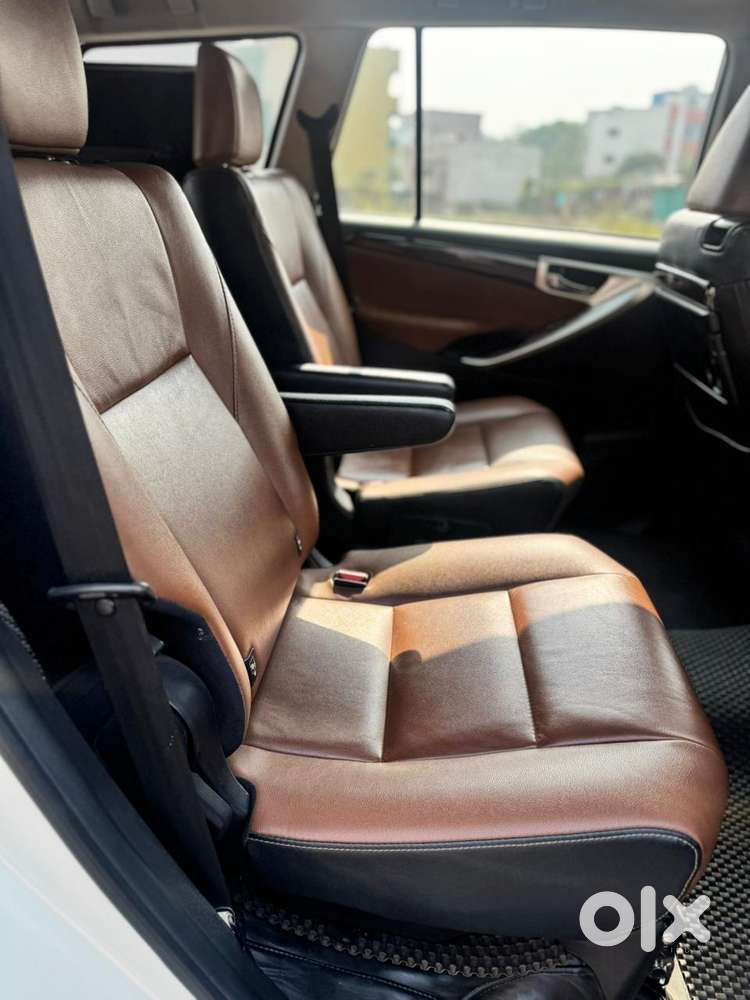 Toyota Innova Crysta 2.8z Automatic, 2018, Diesel