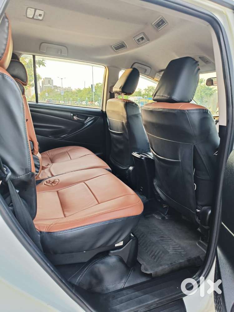 Toyota Innova Crysta 2.4 G Mt, 2023, Diesel