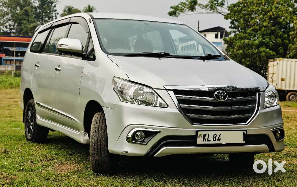 Toyota Innova 2.5 V 2014 Reregistered