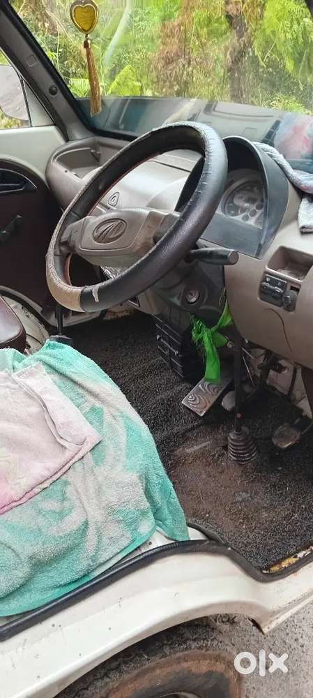 Mahindra Maximo