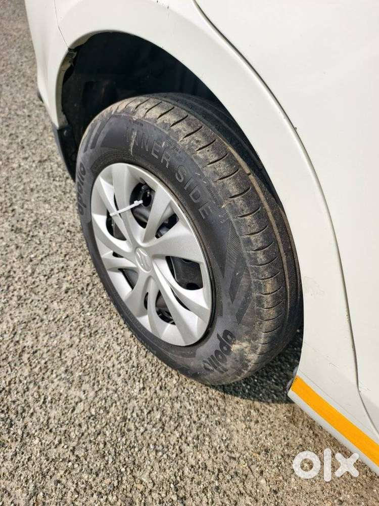 Maruti Suzuki Swift Dzire, 2022, Petrol