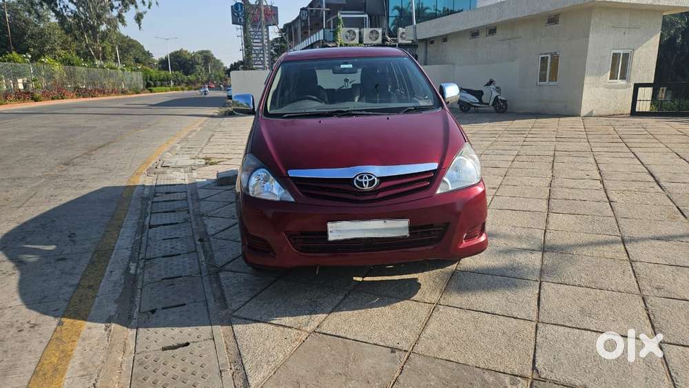 Toyota Innova 2.5 Gx 7 Seater Bs Iv, 2010, Diesel