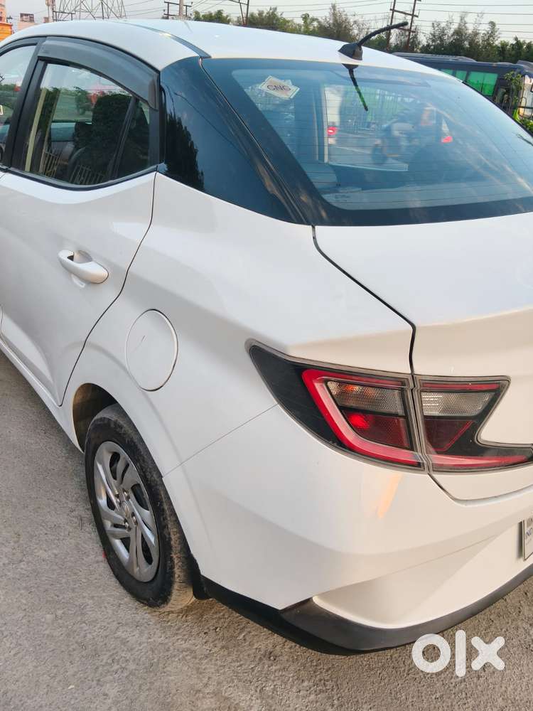 Hyundai Aura Sx 1.2 Cng, 2021, Petrol