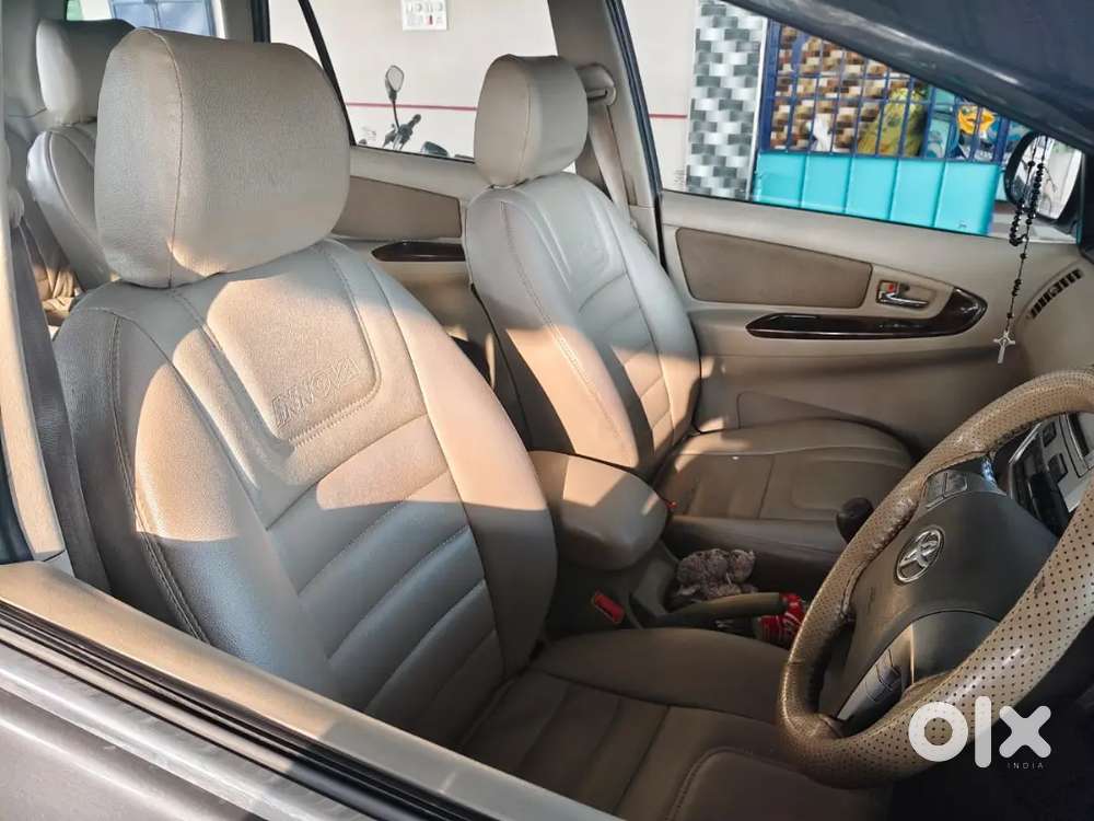 Toyota Innova 2.5 Vx 2012