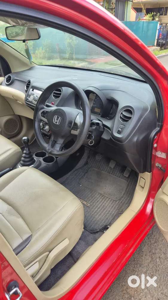 Mh 09 Honda Brio S 2016 Cng+petrol 62000kms