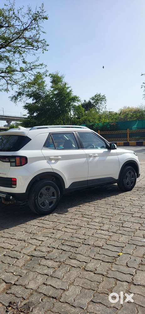 Hyundai Venue 1.2 S (o), 2025, Petrol