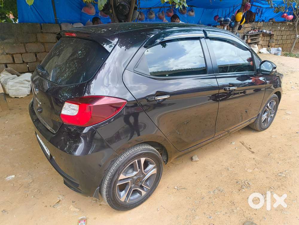 Tata Tiago, 2023, Petrol