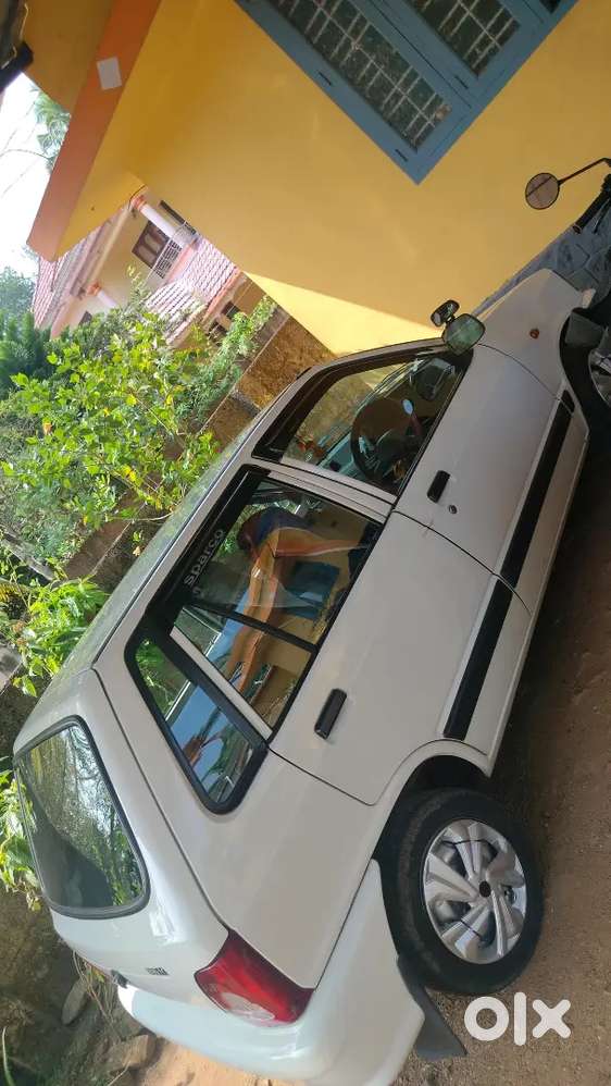 Maruti Suzuki 800 2012