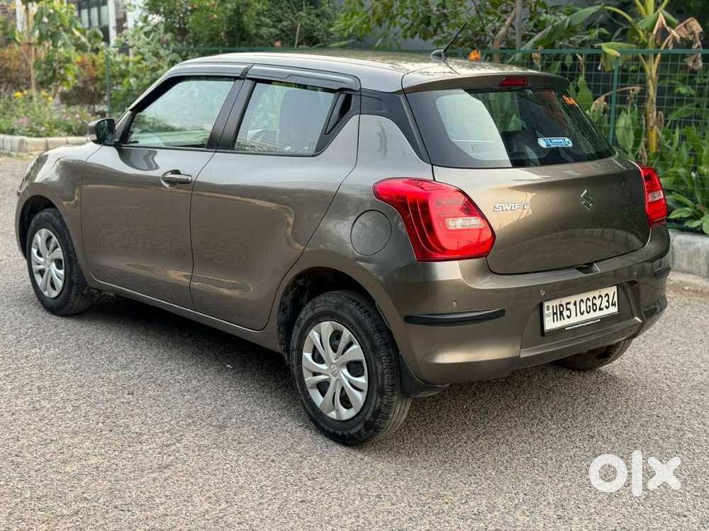 Maruti Suzuki Swift Vxi + Manual, 2022, Petrol