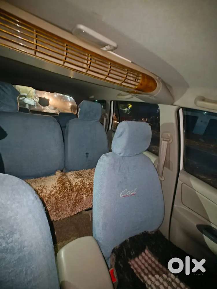 Toyota Innova Hycross 2012 Diesel 200000 Km Driven