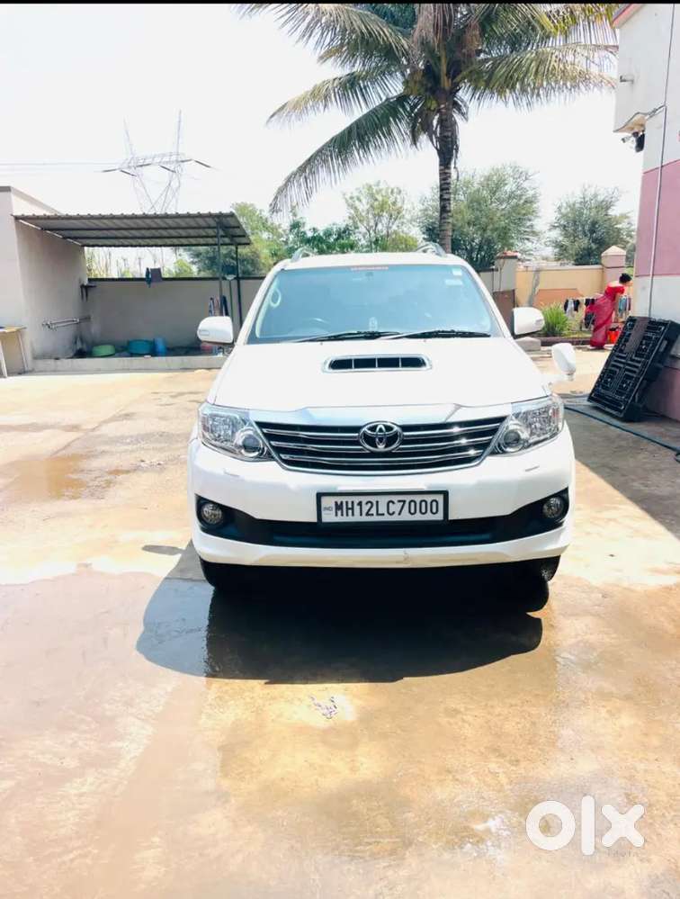 Toyota Fortuner 2014 Diesel 210000 Km Driven