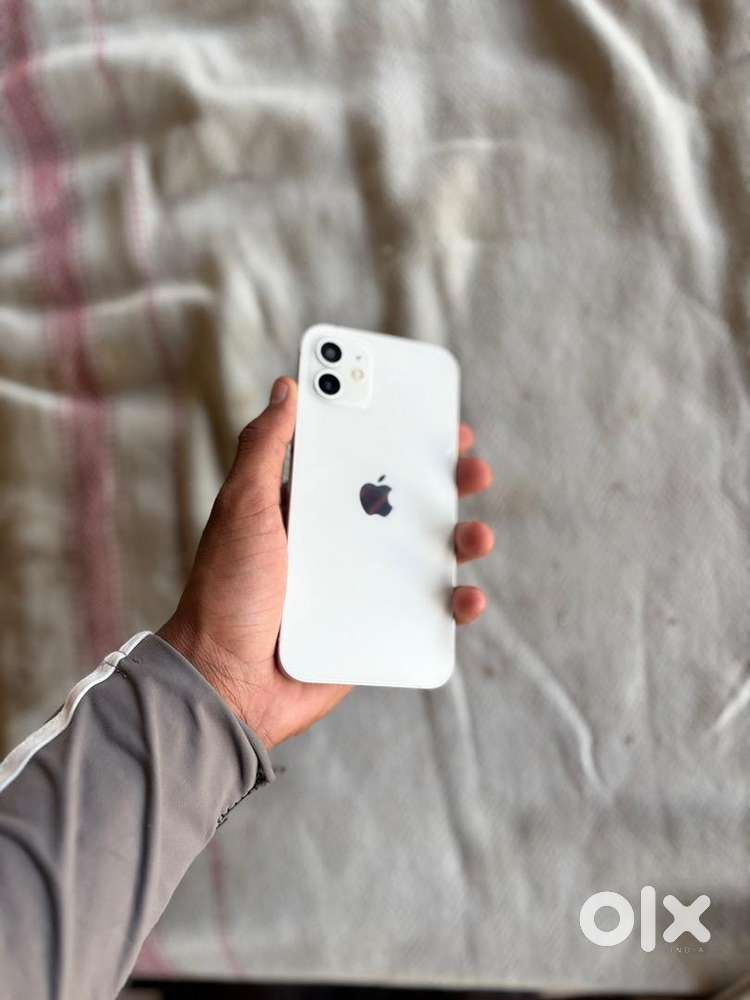 Iphone 12 white colour 128gb - Mobile Phones in undefined