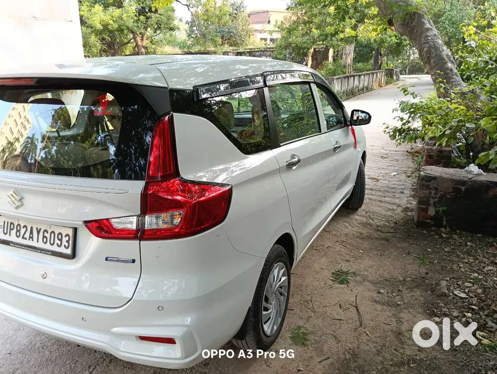 Maruti Suzuki Ertiga Lxi 2025