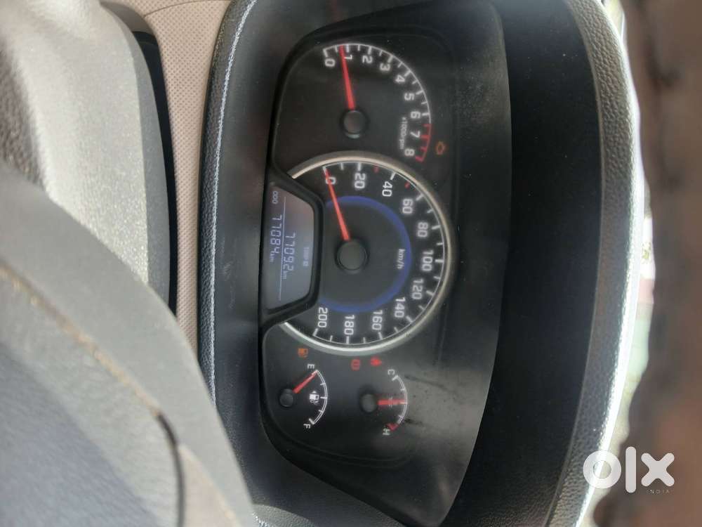 Grandi10 Hundai