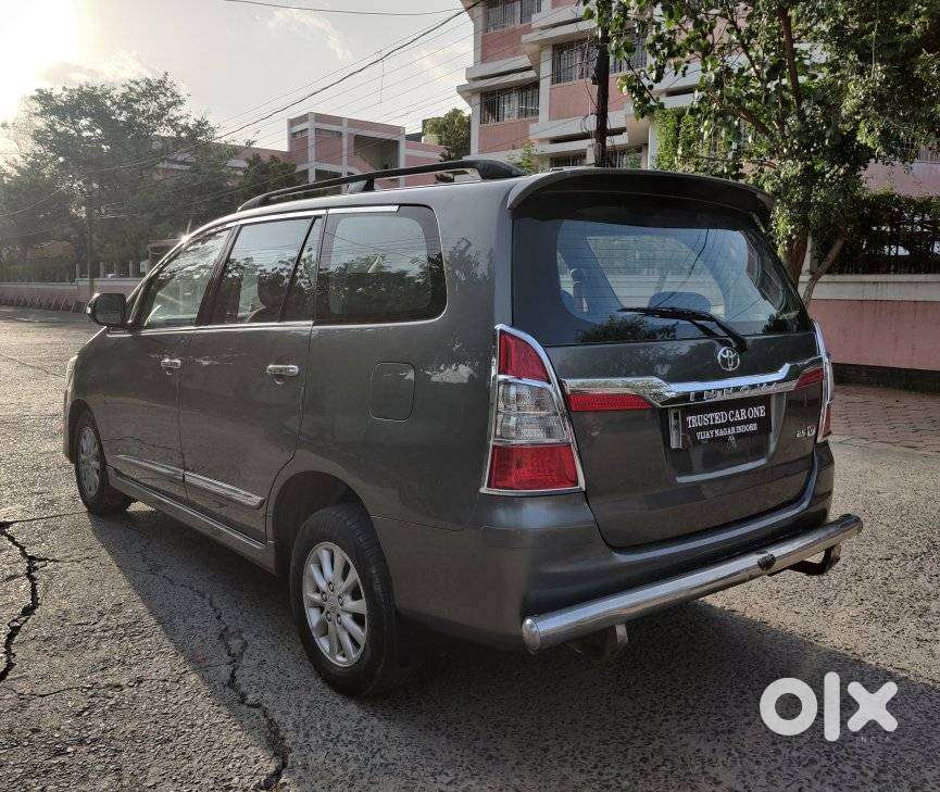 Toyota Innova 2.5 V 8 Str, 2014, Diesel