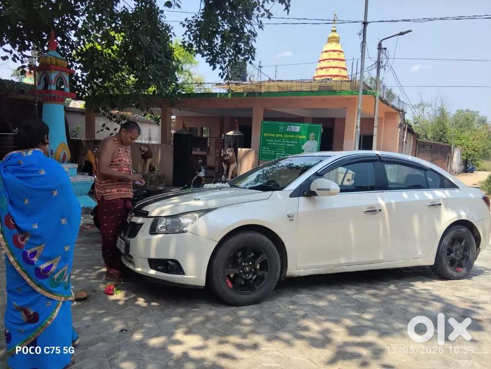 Chevrolet Cruze 2012 Diesel 180000 Km Driven