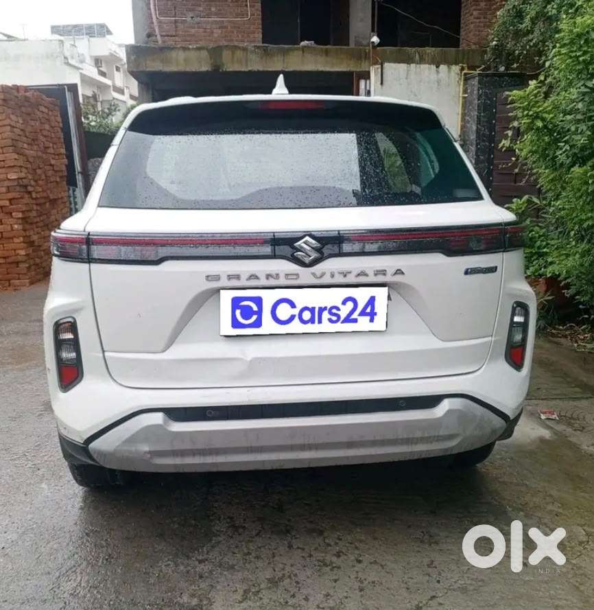 Maruti Suzuki Grand Vitara 1.5 Delta Smart Hybrid At, 2023, Petrol