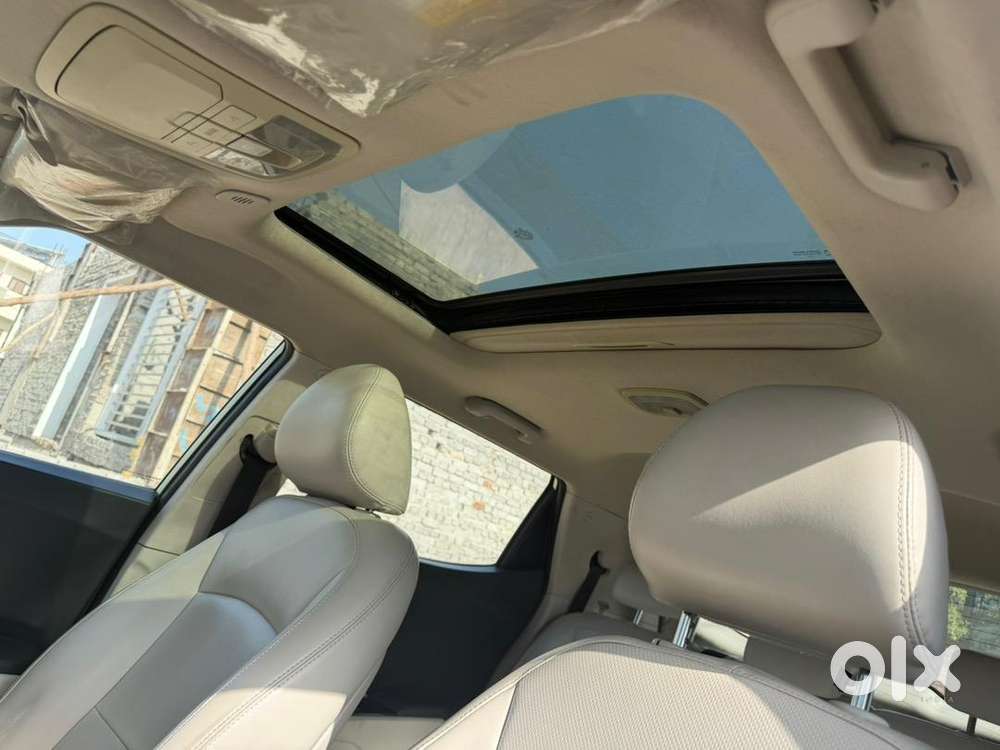 Mahindra Diesel Car 2019 Automatic Sunroof